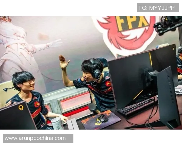 全球挑战赛分析：FPX团队协作能力的深度剖析与表现评价